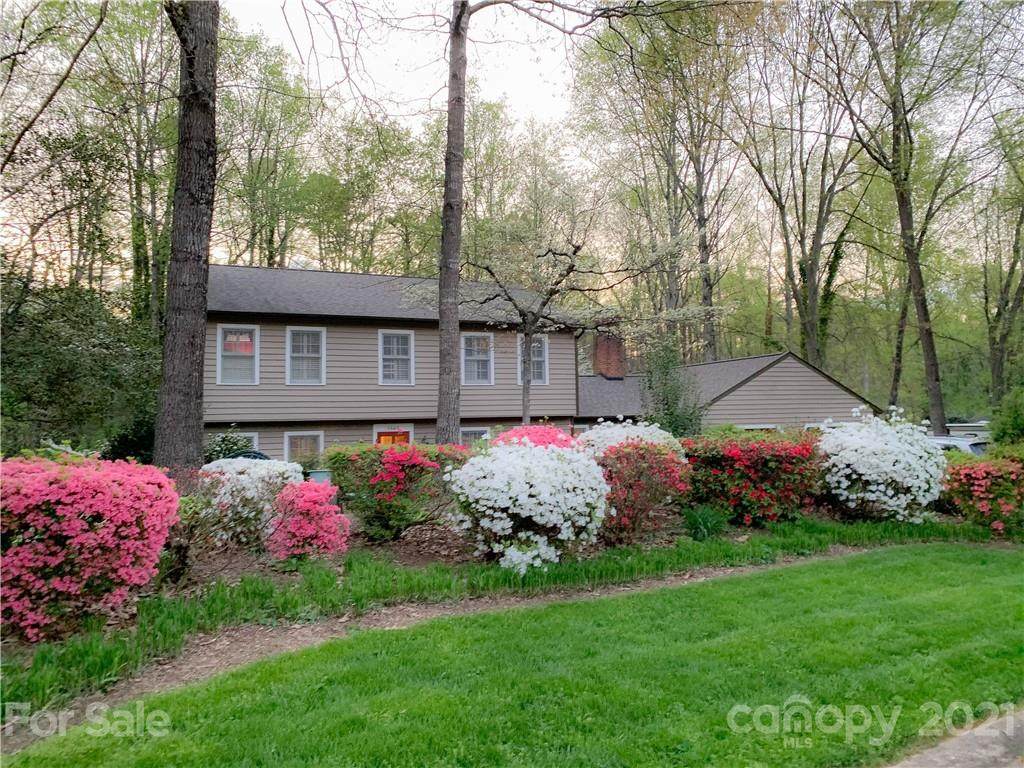 1661 8th Street Drive - Photo 1