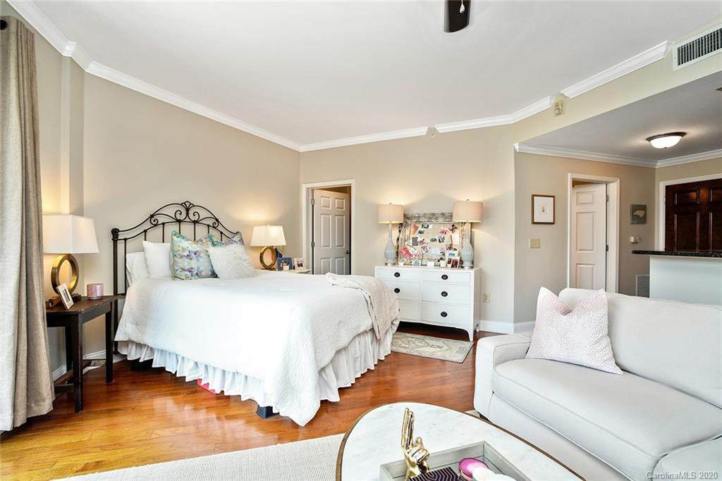300 5th Street - Photo 1