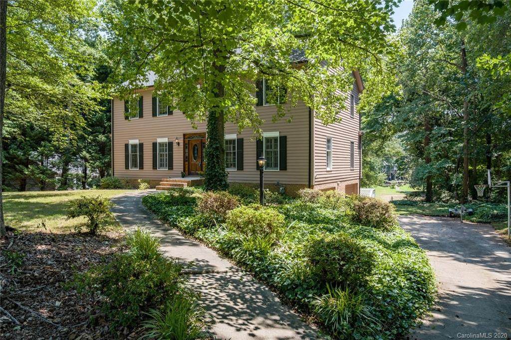 8338 Blades Trail - Photo 1