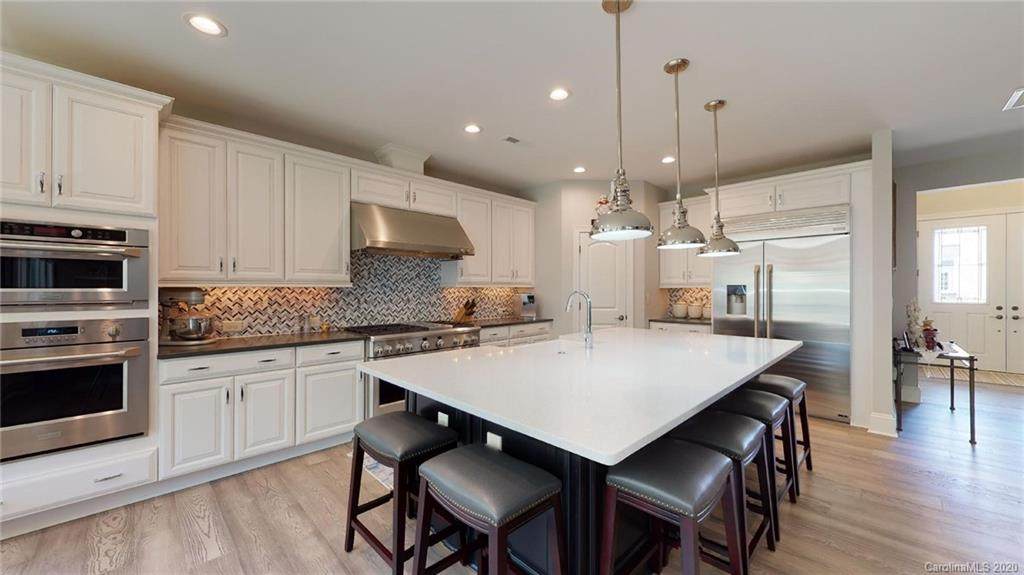 438 Knotgrass Drive - Photo 1