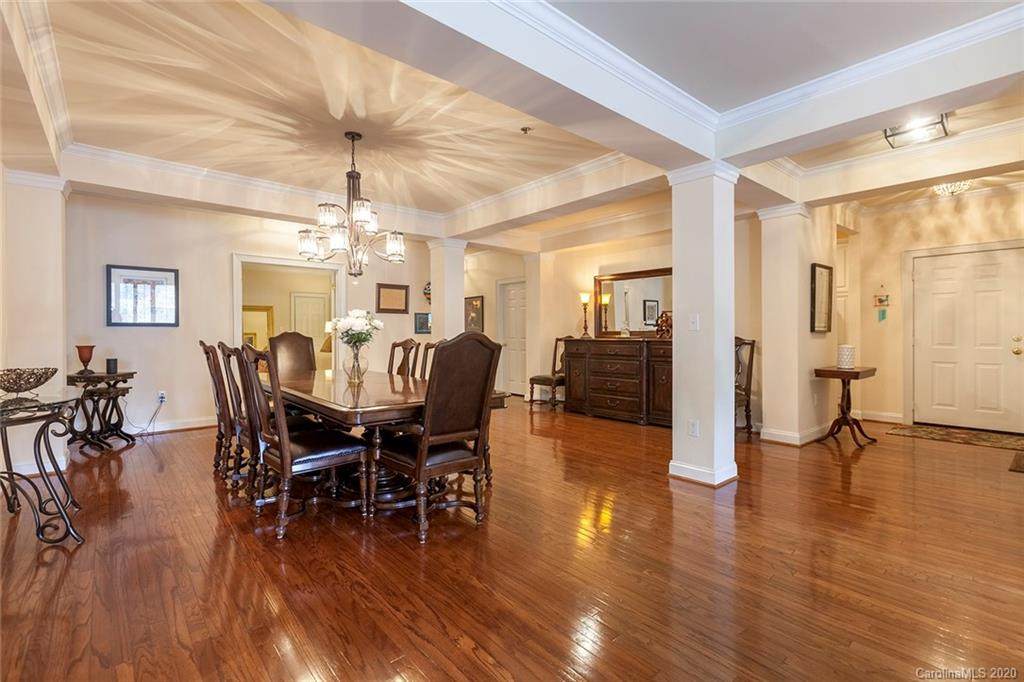 5601 Fairview Road - Photo 1