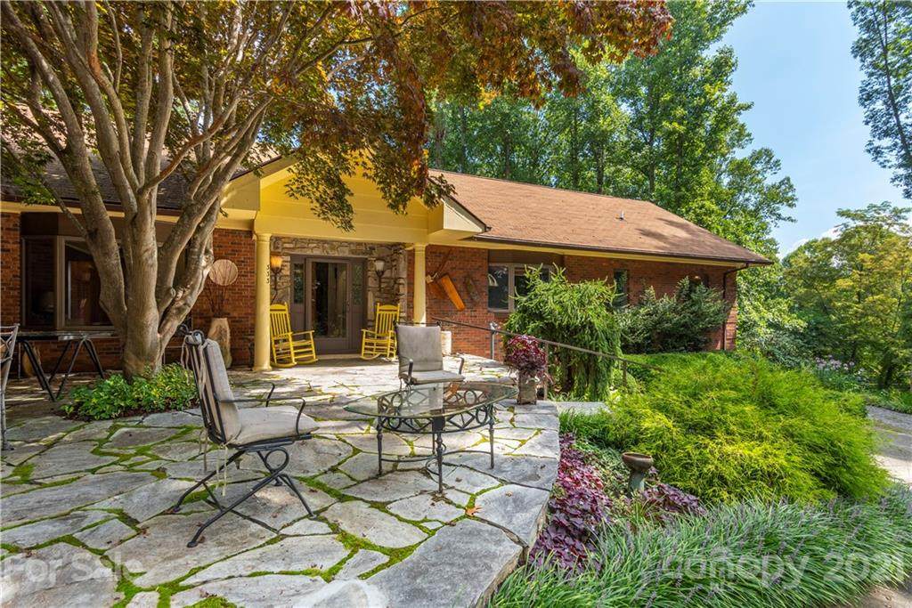 333 Crum Drive - Photo 1