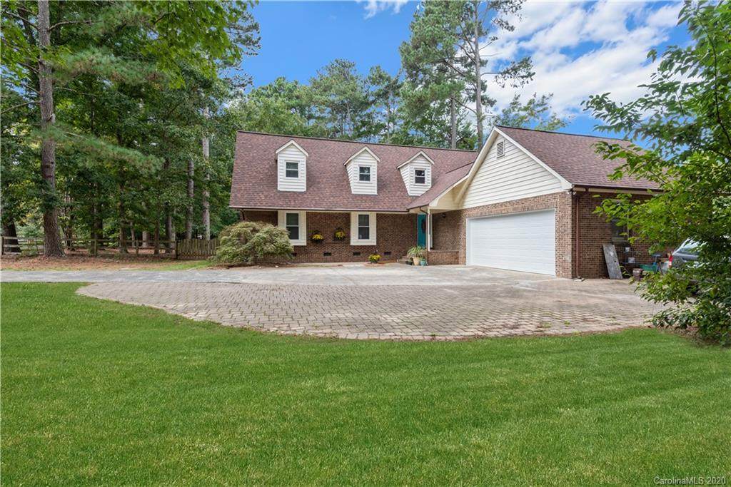 4724 Weddington Matthews Road - Photo 1