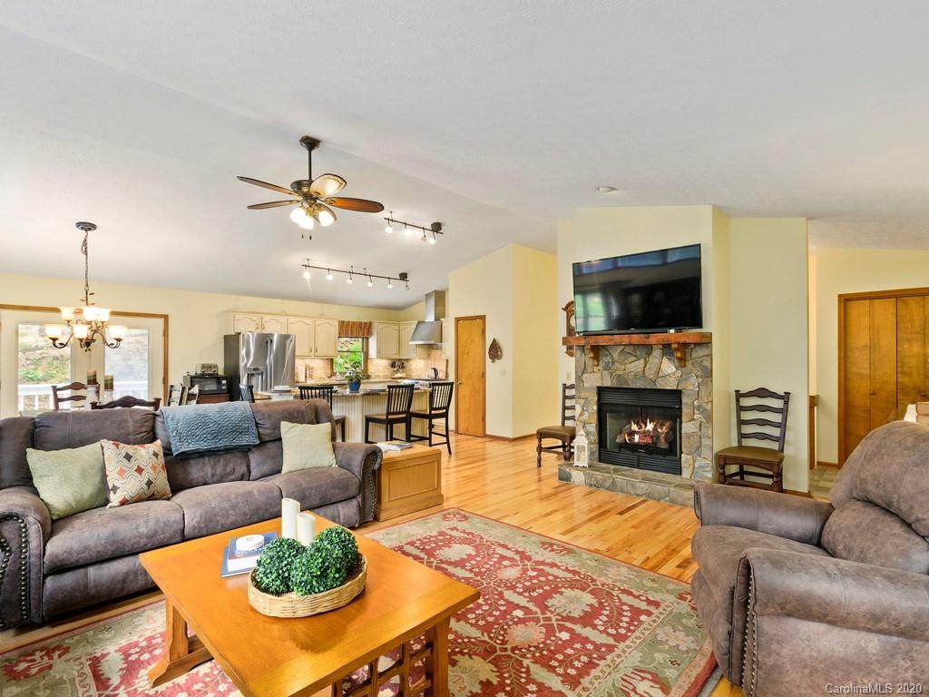 61 Oak Ridge Drive - Photo 1
