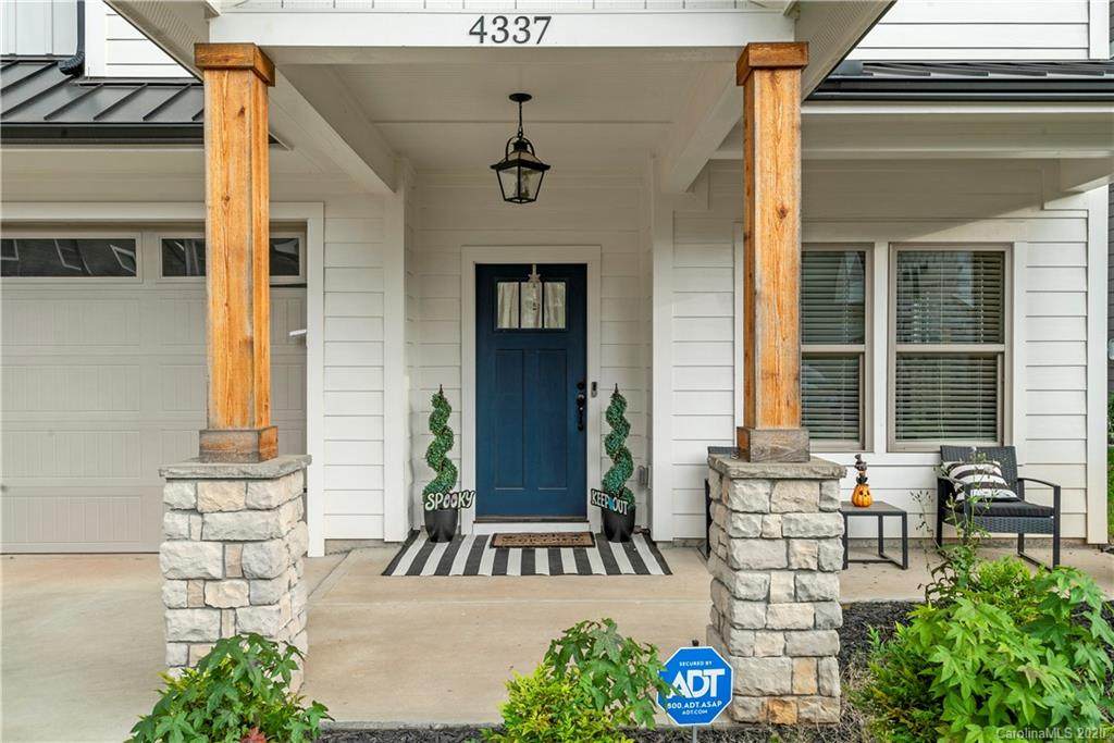 4337 Spring Street - Photo 1