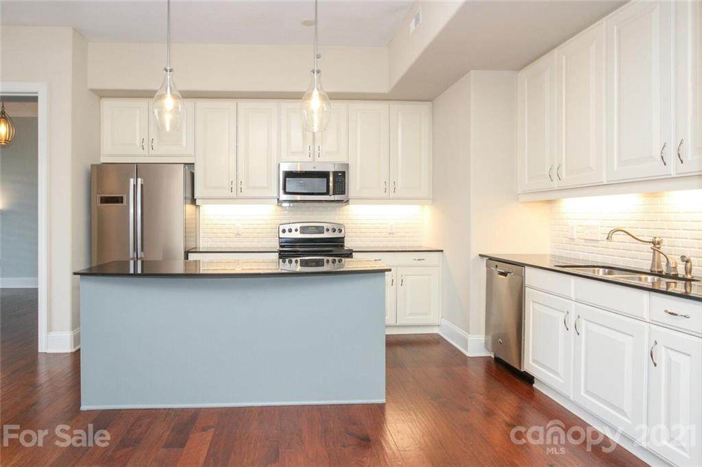 4625 Piedmont Row Drive - Photo 1