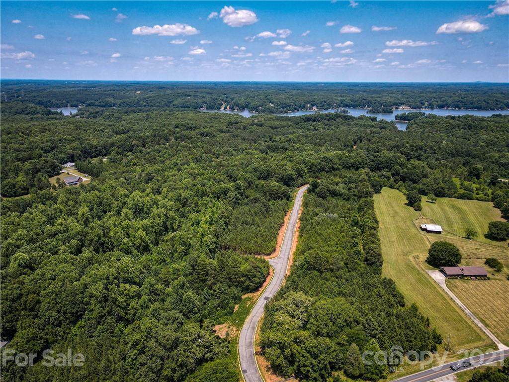 1255 Live Oak Lane - Photo 1