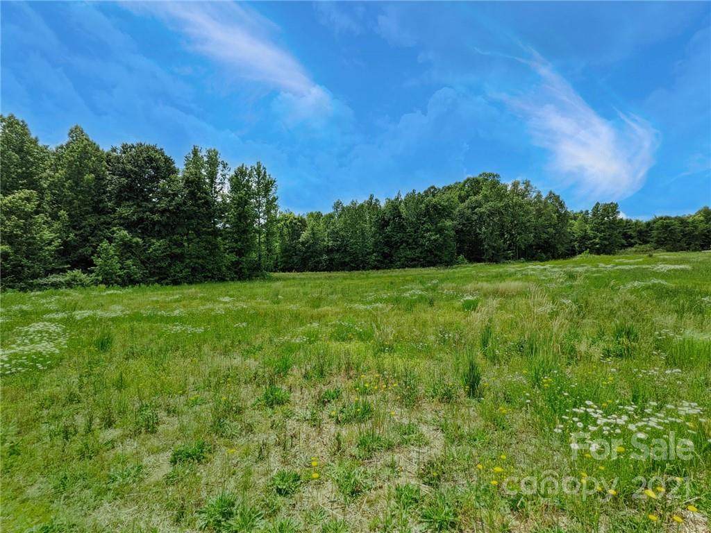 114 Potters Road - Photo 1