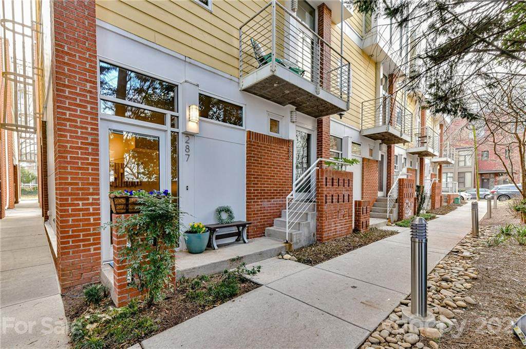 287 Mcdonald Avenue - Photo 1