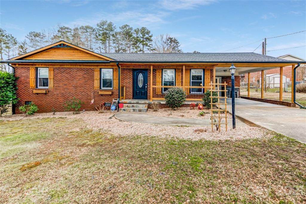 140 Briarcliff Drive - Photo 1