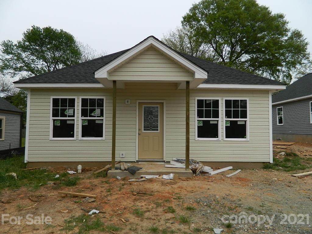 829 7th Street - Photo 1