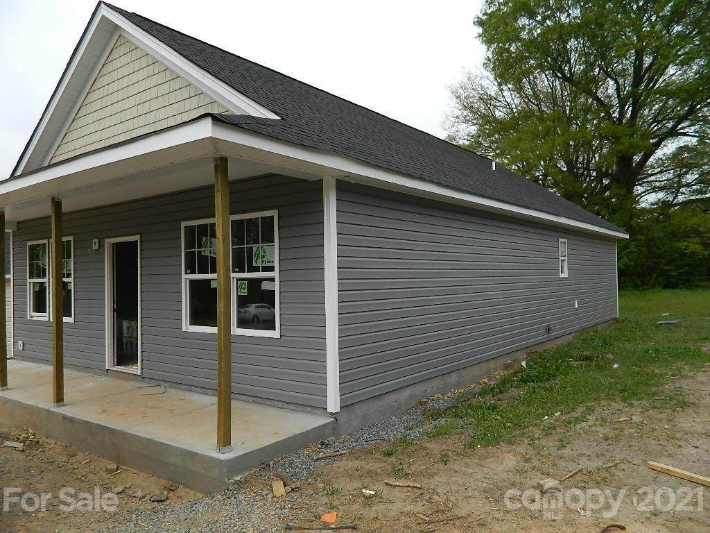 835 7th Street - Photo 1