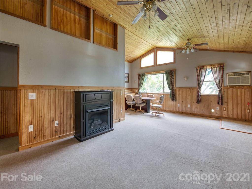 820 Mauney Cove Road - Photo 1