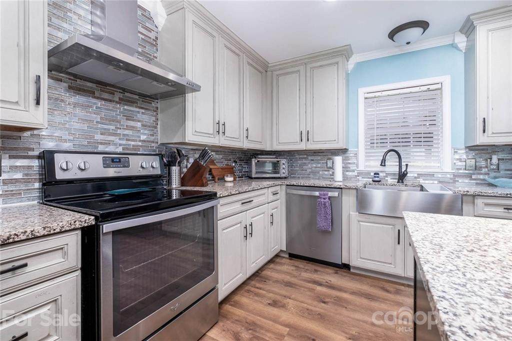 112 Orchid Lane - Photo 1