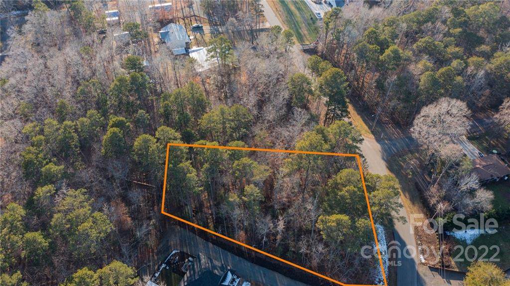 1516 Fairfield Road - Photo 1