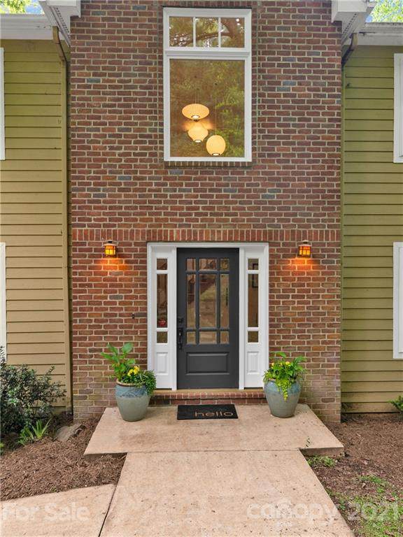 162 Cherokee Road - Photo 1