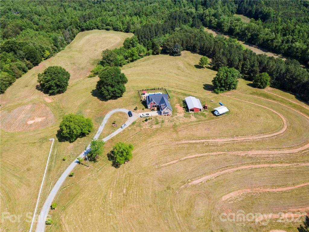 319 Hopewell Road - Photo 1