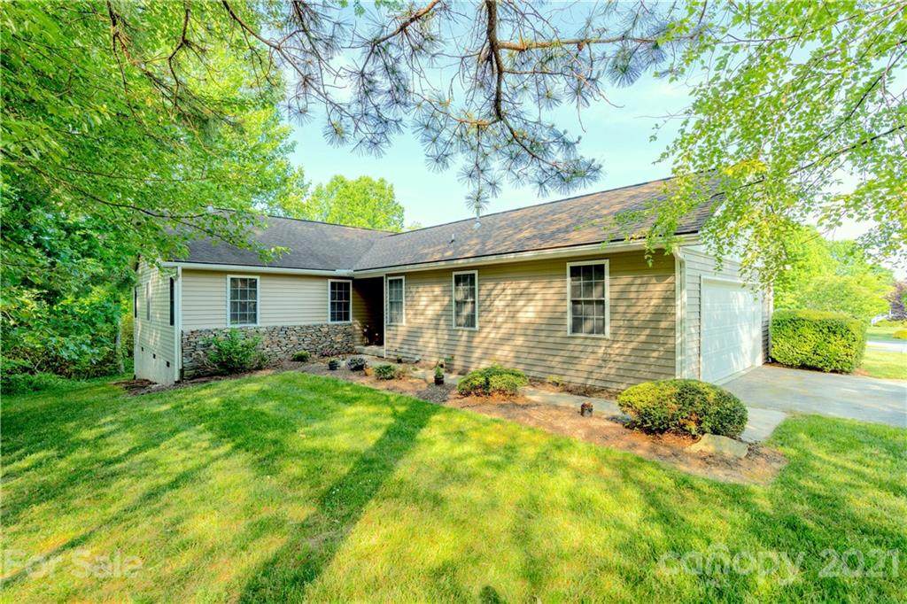 197 Highland Golf Drive - Photo 1
