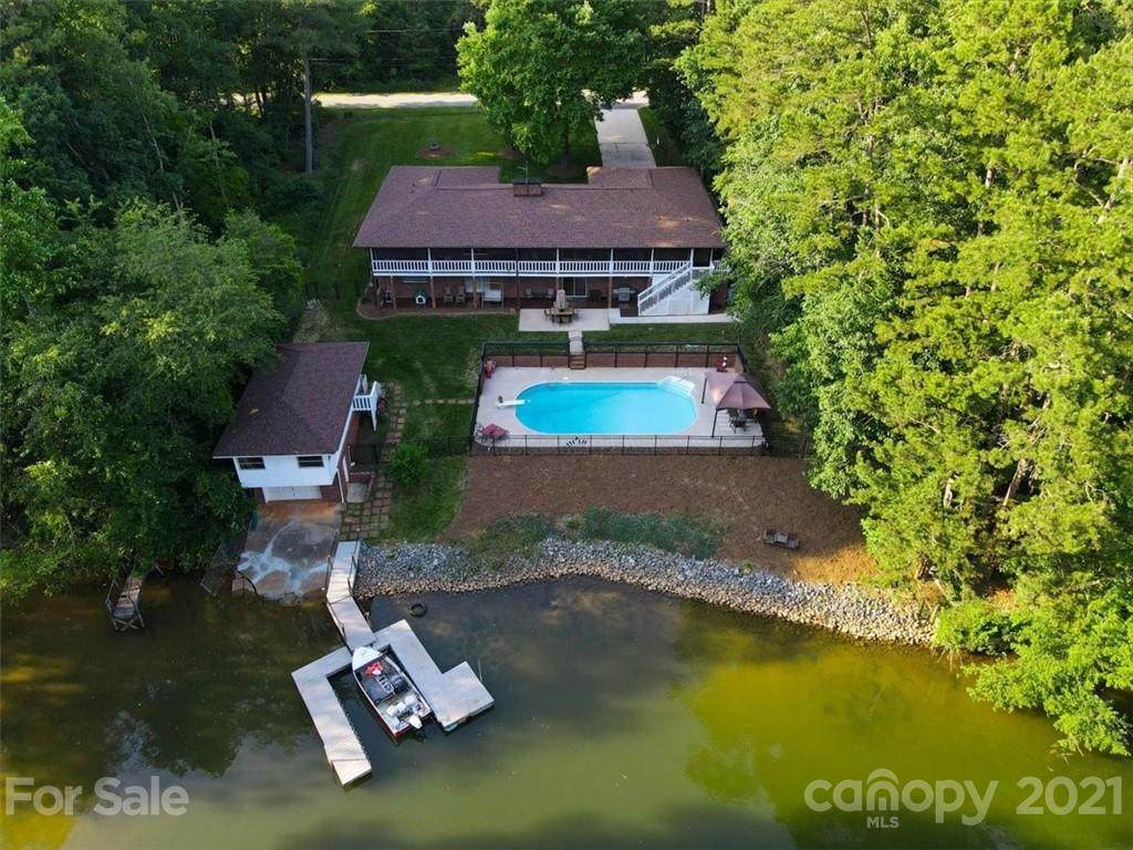 365 Leeward Point Loop - Photo 1