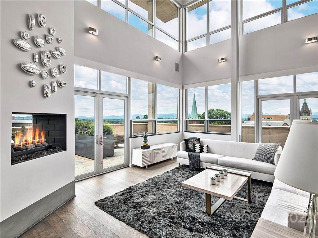 12 Lexington Avenue - Photo 1