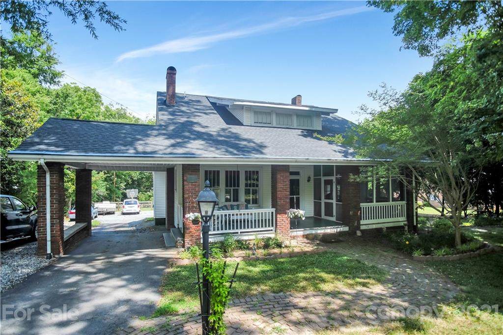 1007 Aspen Street - Photo 1