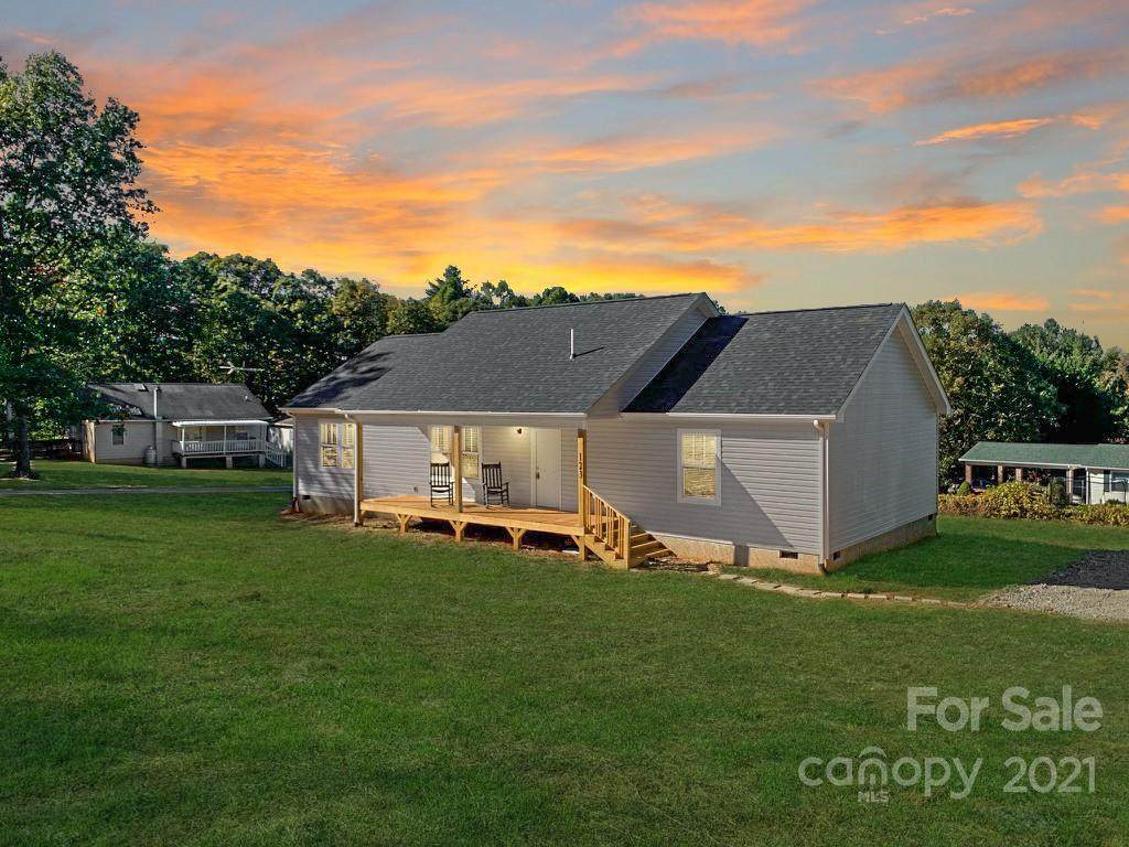123 Collingwood Drive - Photo 1