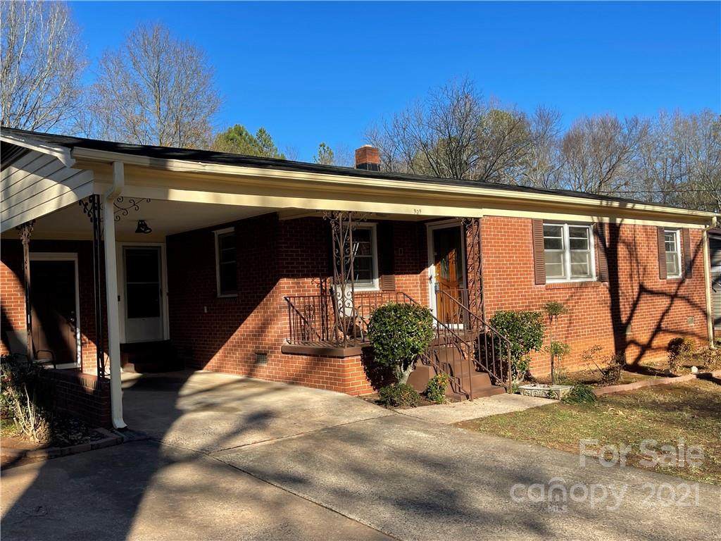 909 Wyke Road - Photo 1