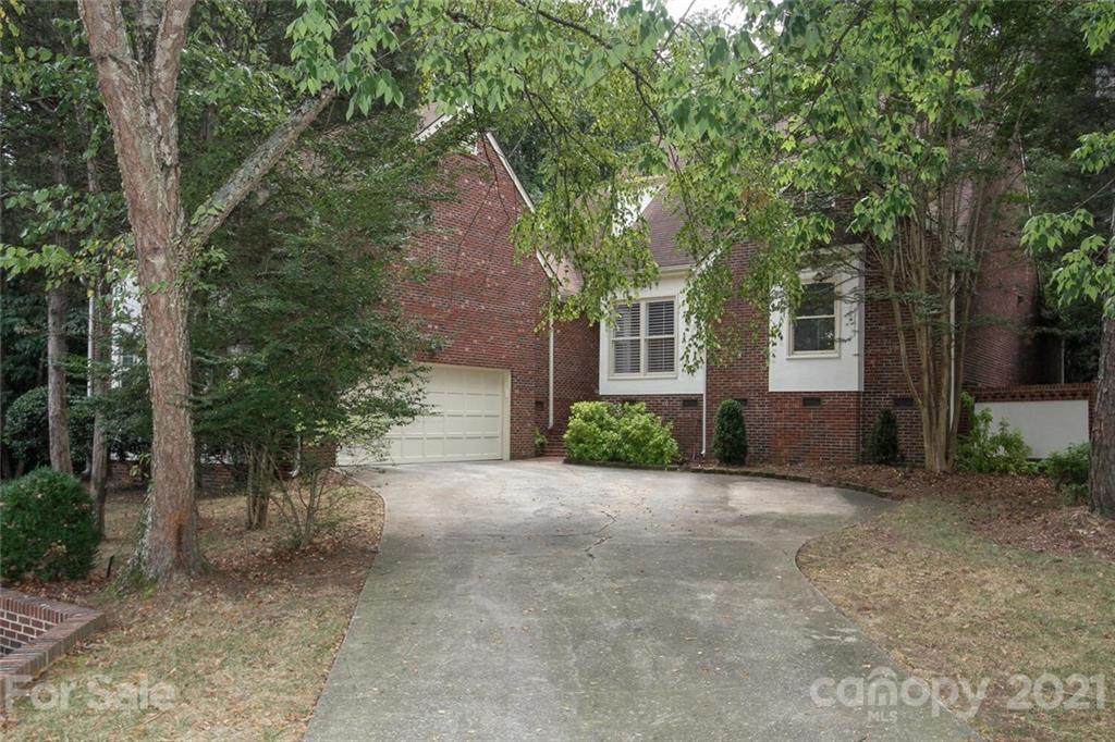 4909 Sanderson Lane - Photo 1