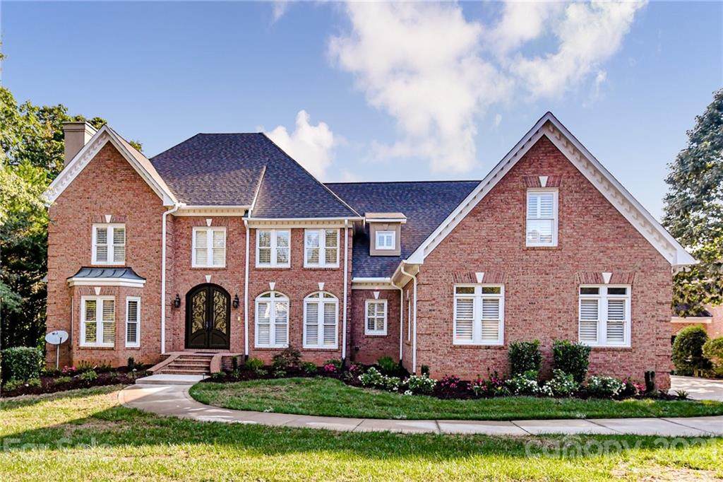 18825 River Falls Drive - Photo 1