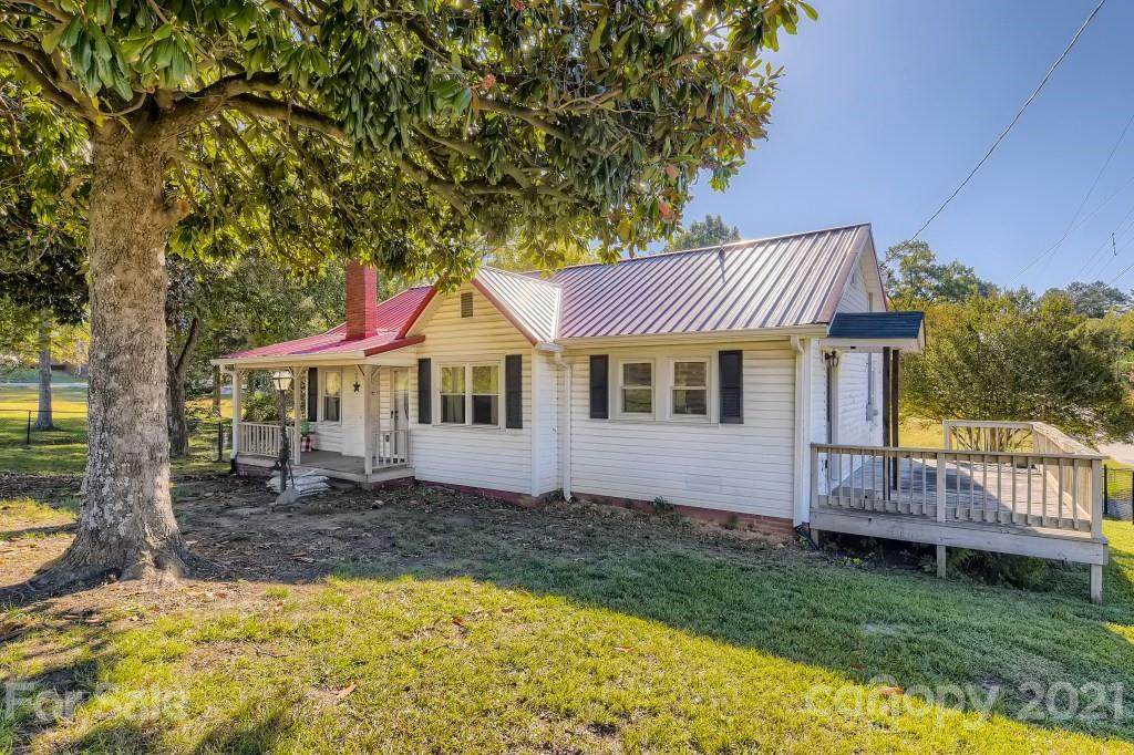 745 Fisher Street - Photo 1