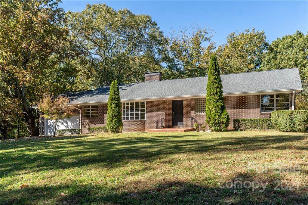 116 Skyland Drive - Photo 1