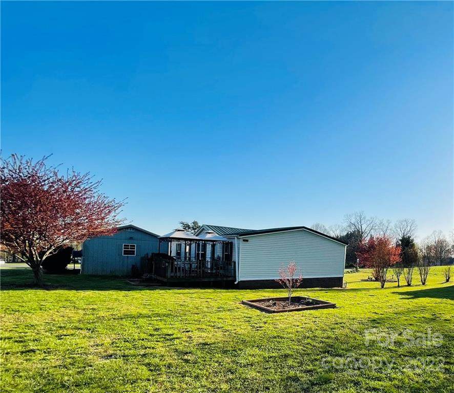 5519 Pittstown Road - Photo 1