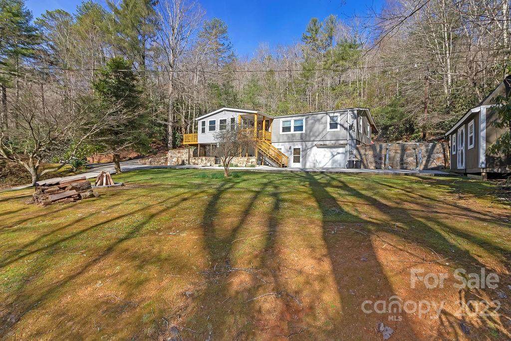 28 Elise Drive - Photo 1