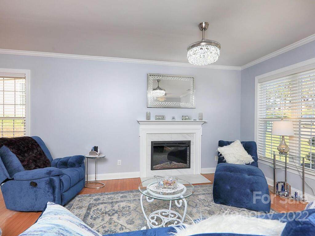 303 Knops Nob Road - Photo 1