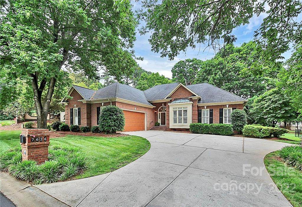 7626 Vistaview Drive - Photo 1