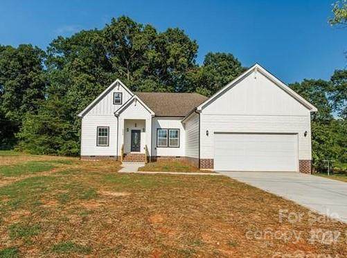 258 Edgewood Drive - Photo 1