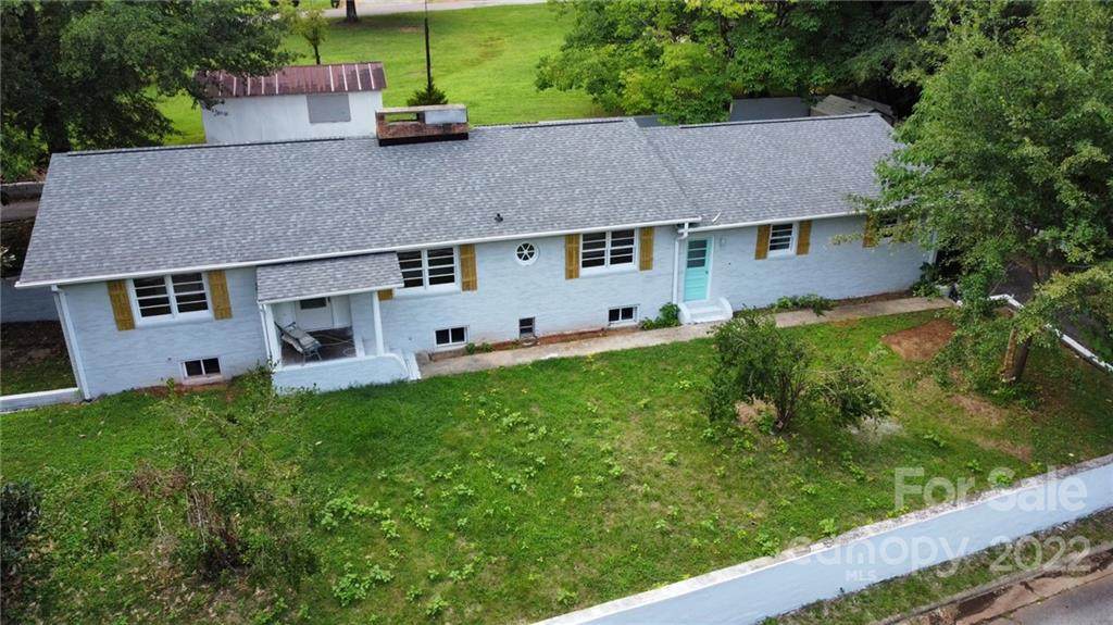 1509 4th Street Drive - Photo 1