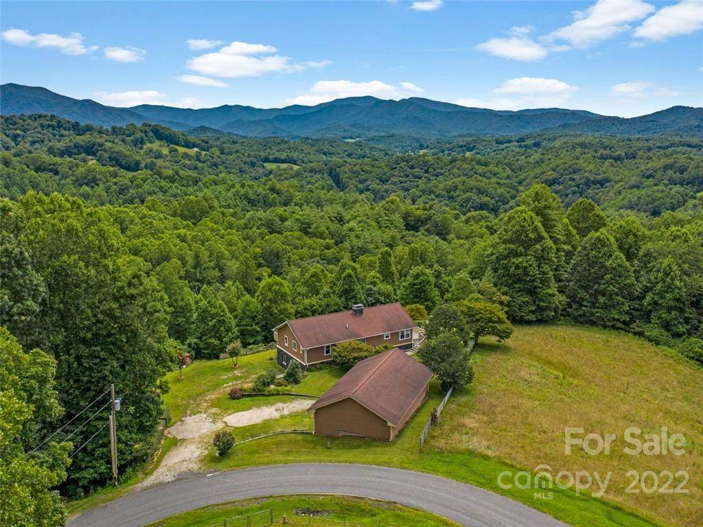 423 John Sparks Road - Photo 1