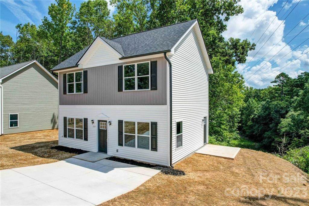 203 Freedom Drive - Photo 1