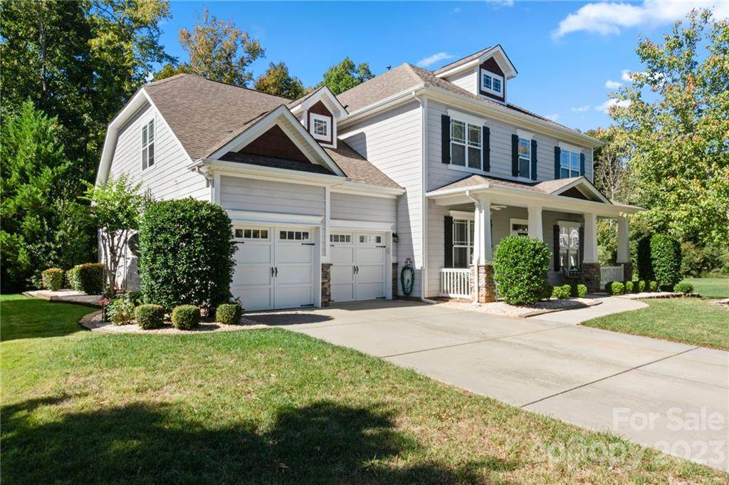 1104 Saratoga Boulevard - Photo 1