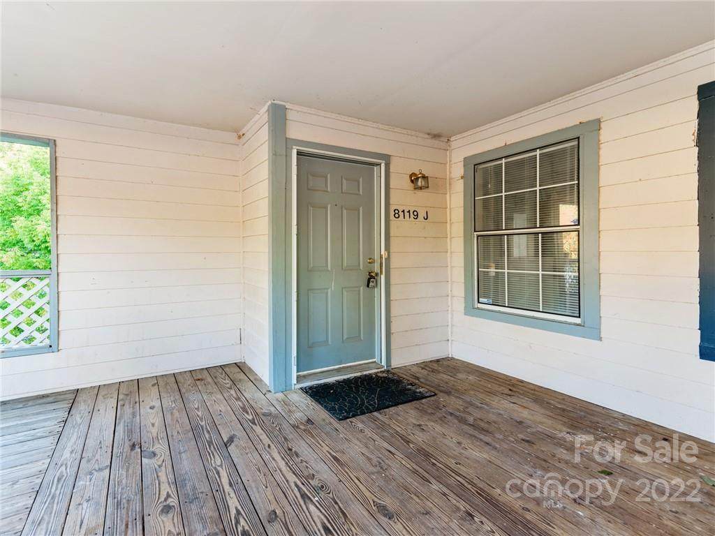 8119 Tremaine Court - Photo 1