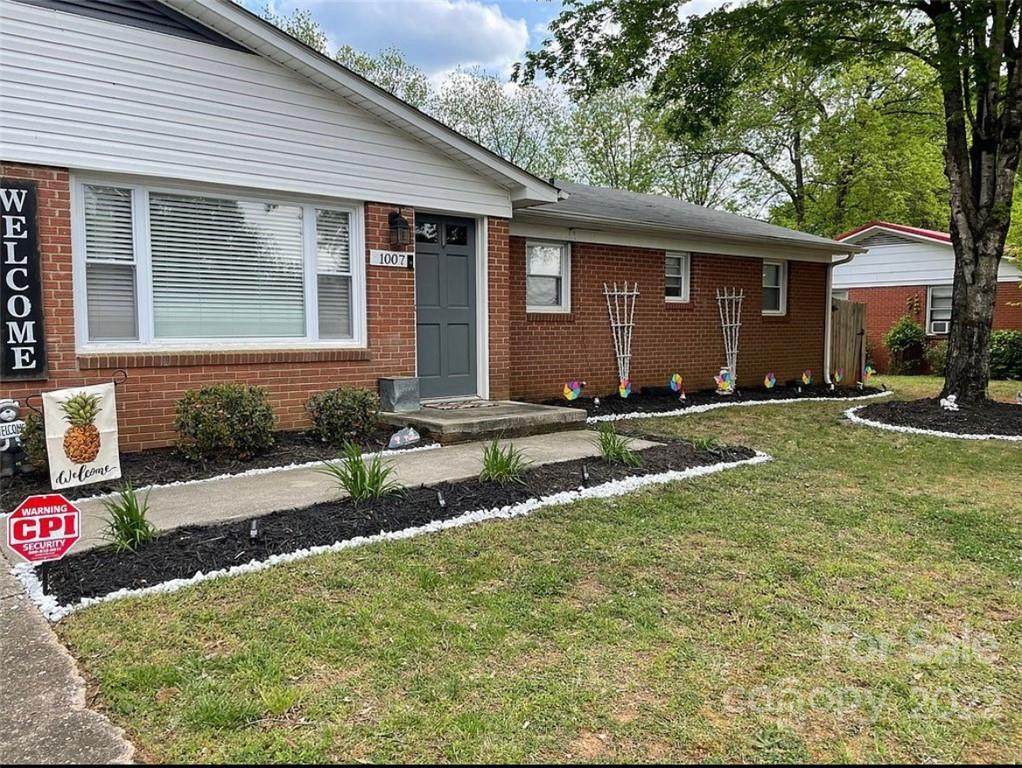 1007 Hawkinstown Road - Photo 1