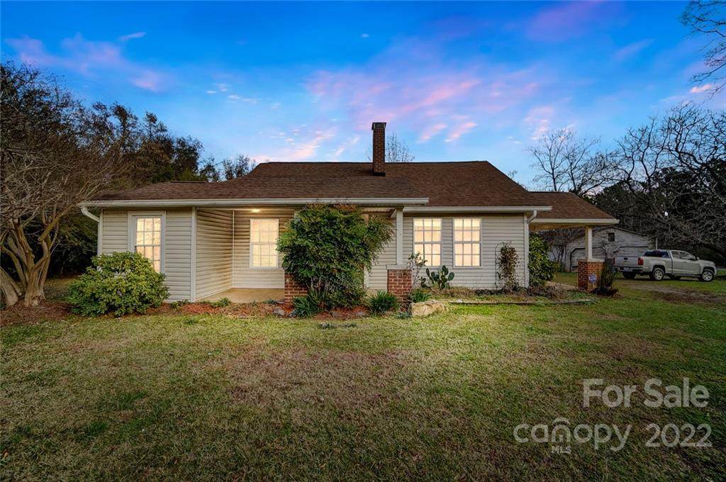 1813 Medlin Road - Photo 1