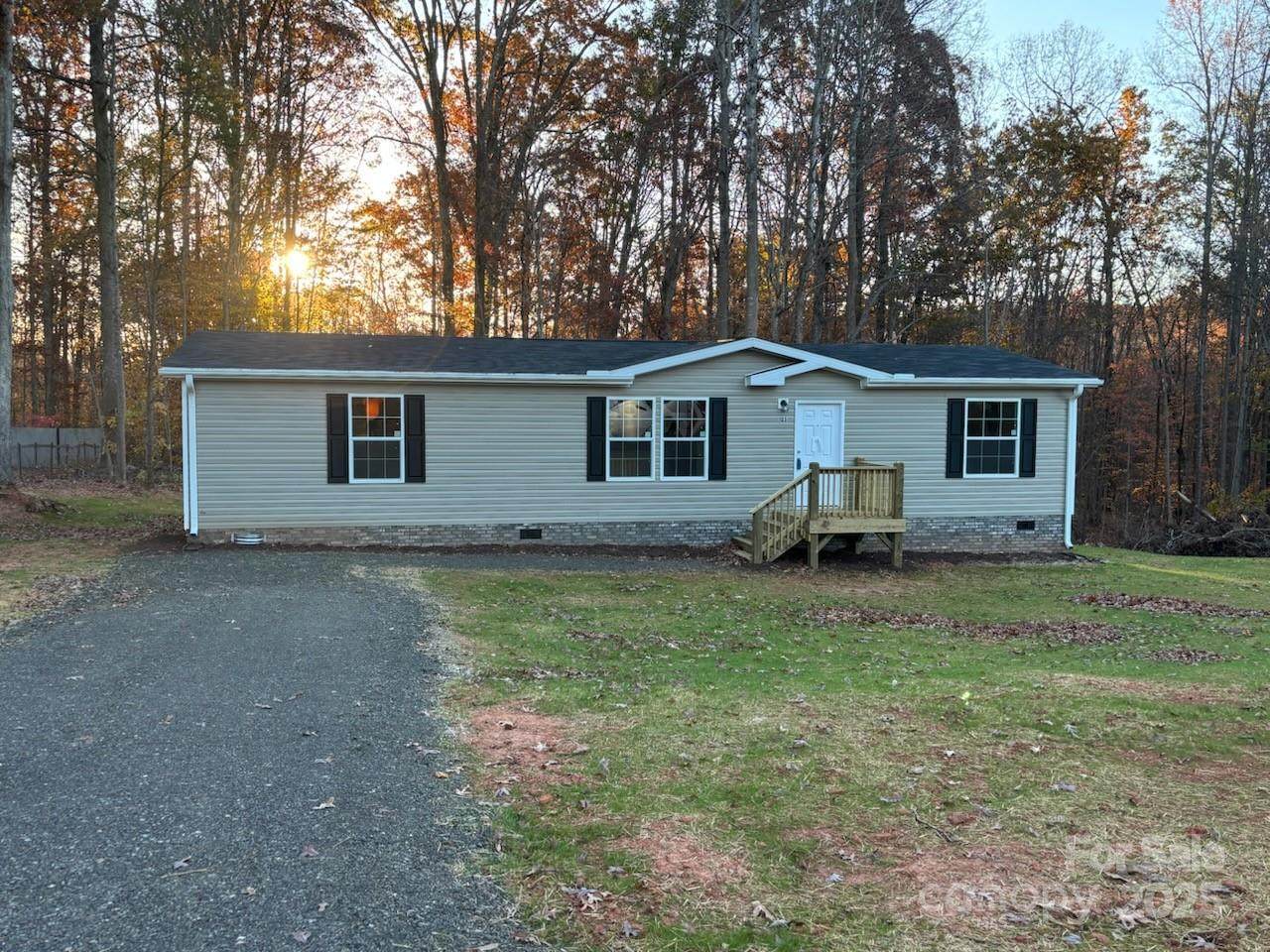 125 Apple Tree Lane - Photo 1