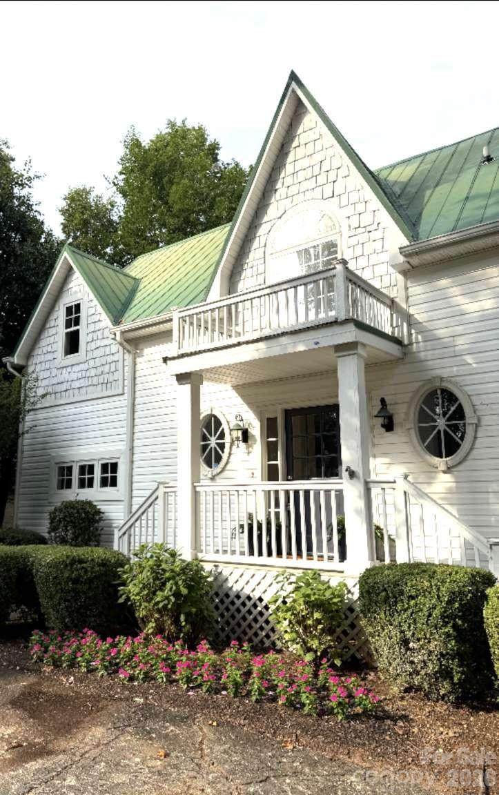 537 Stutts Road - Photo 1