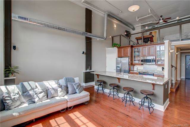 715 Graham Street - Photo 1