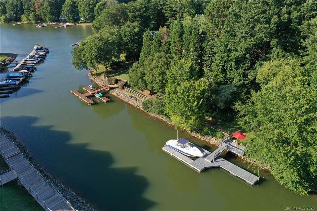 108 Emerald Drive - Photo 1