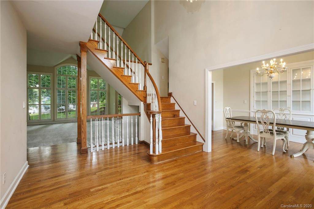 9111 Brocklehurst Lane - Photo 1