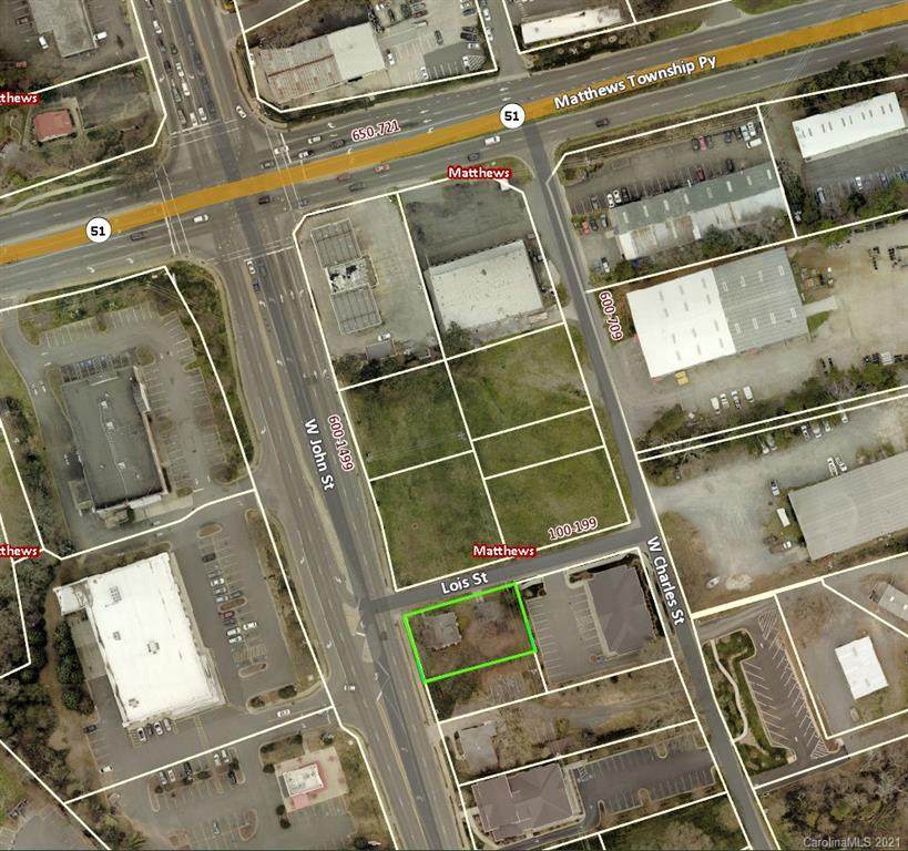 556 John Street - Photo 1