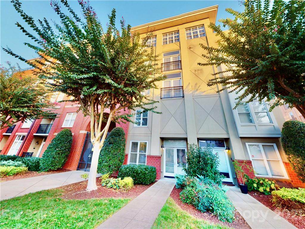 1320 Fillmore Avenue - Photo 1